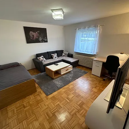 Апартаменты Stilvolle 2-zimmer-anliegerwohnung In *