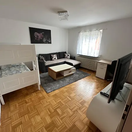 Stilvolle 2-zimmer-anliegerwohnung In